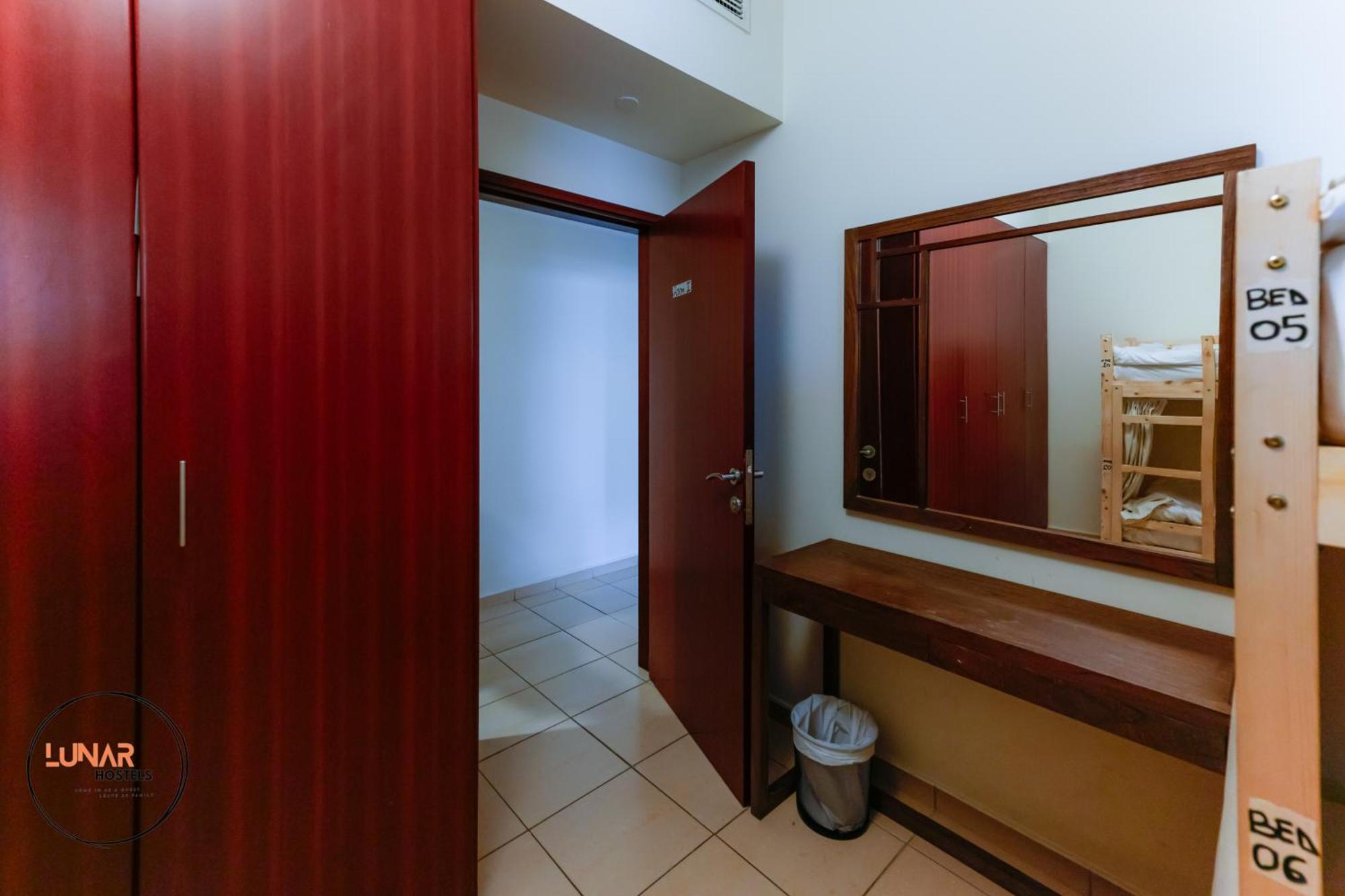 Lunar Cozy Hostel - Jbr Dubai Exterior photo