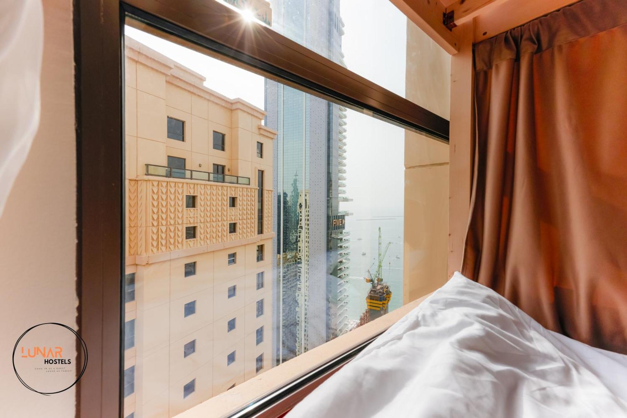 Lunar Cozy Hostel - Jbr Dubai Exterior photo