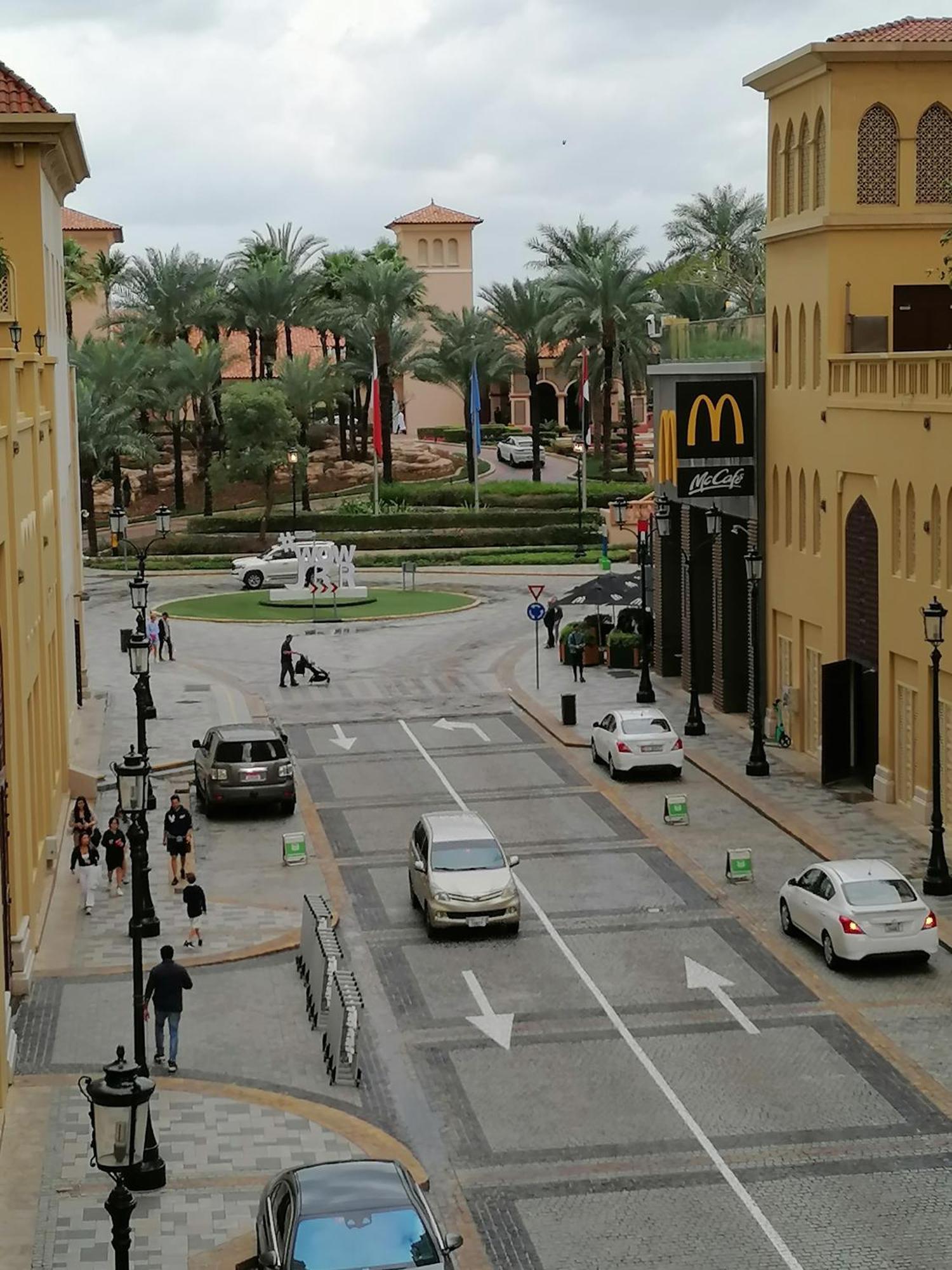 Lunar Cozy Hostel - Jbr Dubai Exterior photo