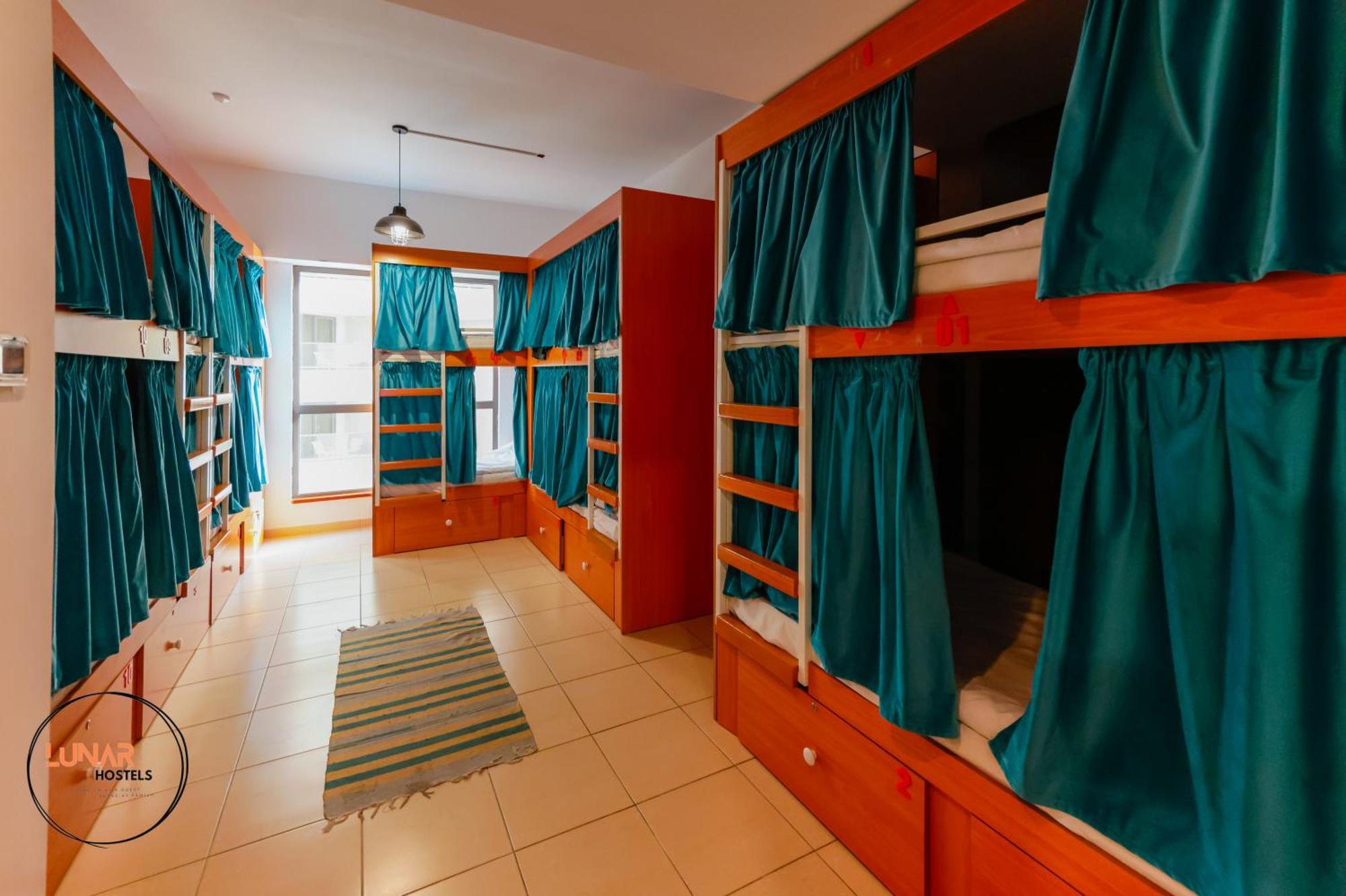 Lunar Cozy Hostel - Jbr Dubai Exterior photo